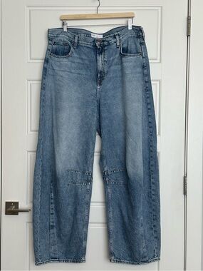 GAP High Rise UltraSoft Horseshoe Jeans, size 33 Tall